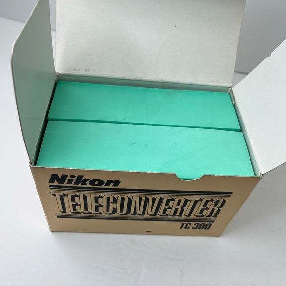 Nikon Teleconverter TC-300 Gold - Picture 6 of 13